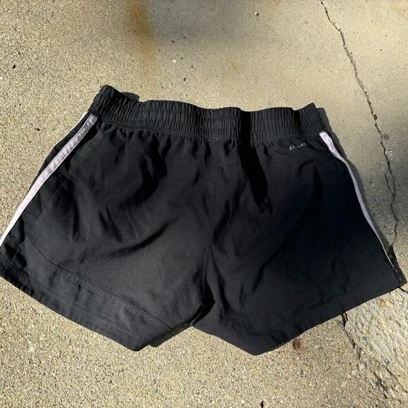 Lot of Two Adidas Shorts for Women Size Small - Picture 2 of 6